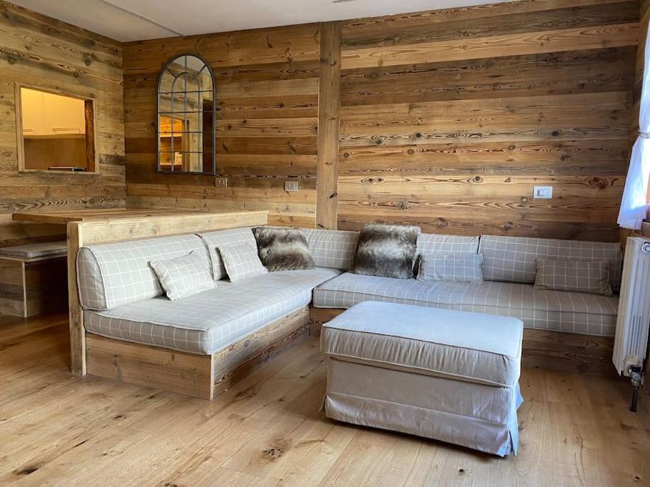 Incantevole Appartamento Stile Chalet Breuil Cervinia Экстерьер фото