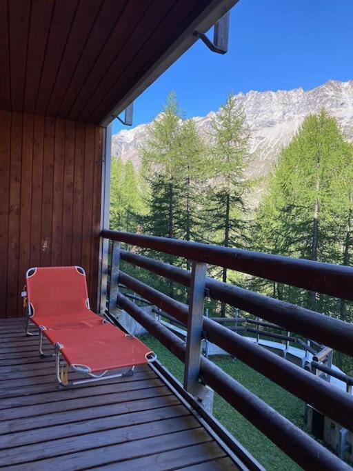 Incantevole Appartamento Stile Chalet Breuil Cervinia Экстерьер фото