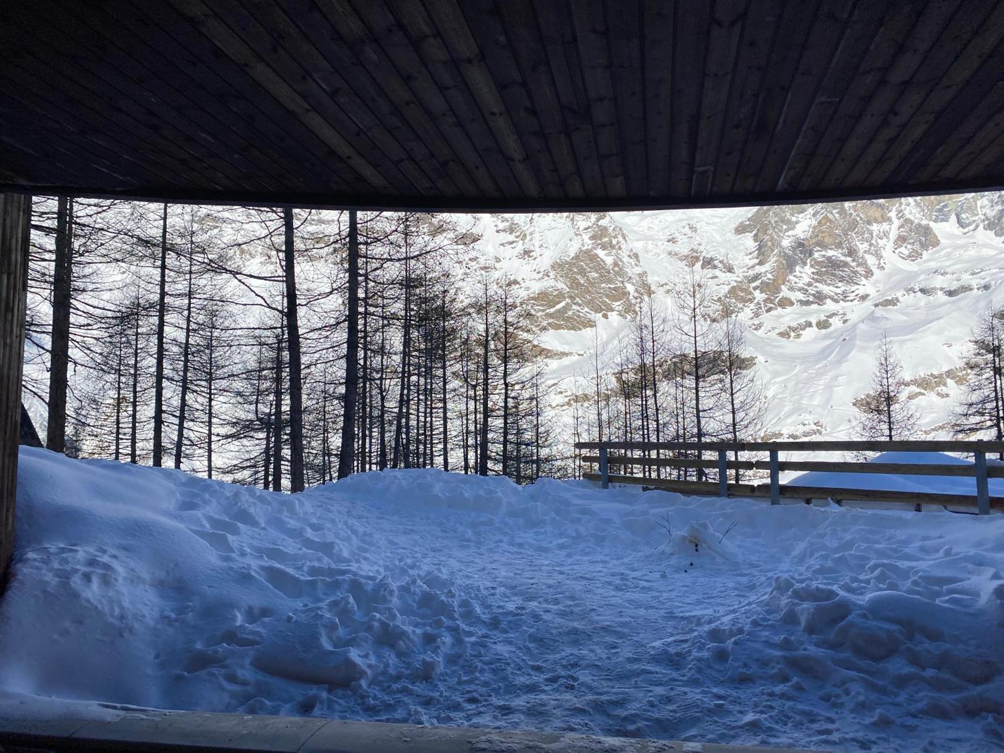 Incantevole Appartamento Stile Chalet Breuil Cervinia Экстерьер фото